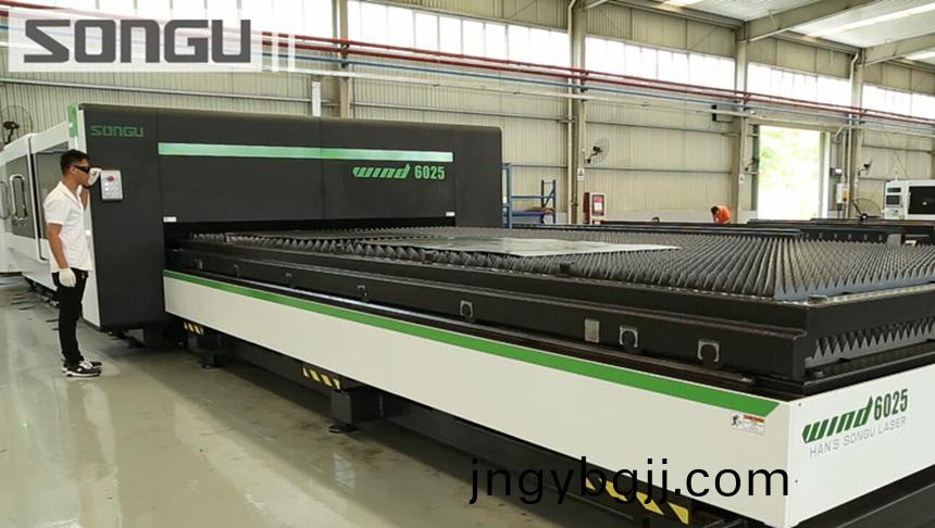 10000w光纖激光切(qie)割設備,10000w光纖激光切(qie)割機,1000瓦光(guang)纖(xian)激光切割機