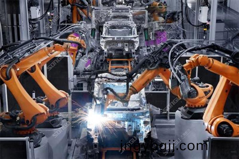 廣(guang)州光纖激(ji)光銲(han)接機,本土光纖激光切割機,鬆穀光纖激光銲接機