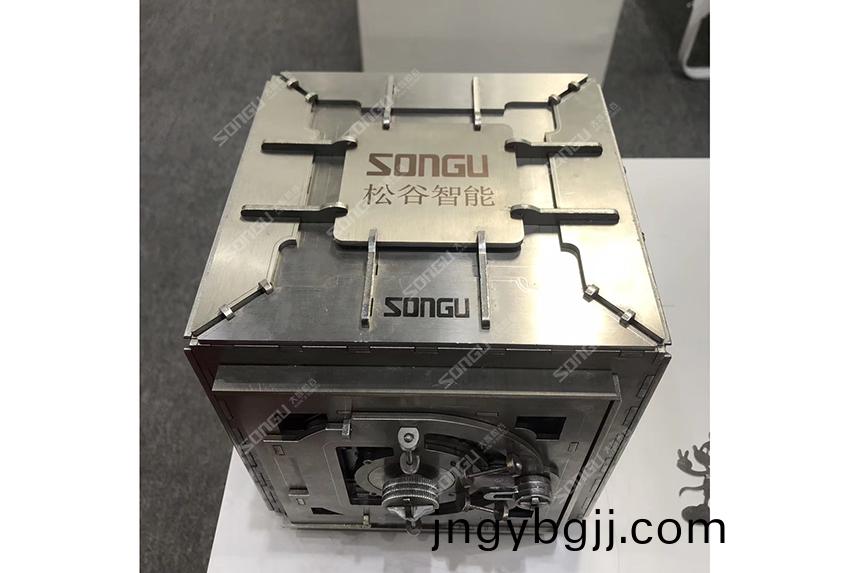 廣東(dong)光纖激(ji)光切割(ge)機 鬆穀光纖激光(guang)切割金屬樣品