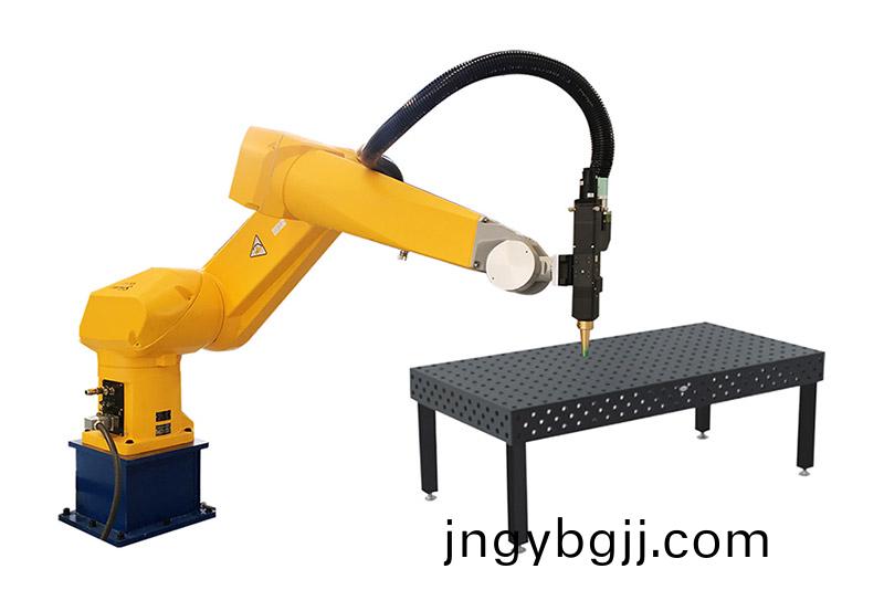 三維機器(qi)人(ren)光纖(xian)激光(guang)切割機