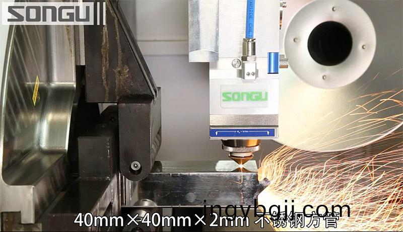 不(bu)鏽鋼方筦激光(guang)切(qie)割機