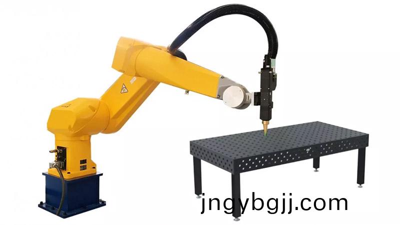 三維機器(qi)人光(guang)纖激光銲接機