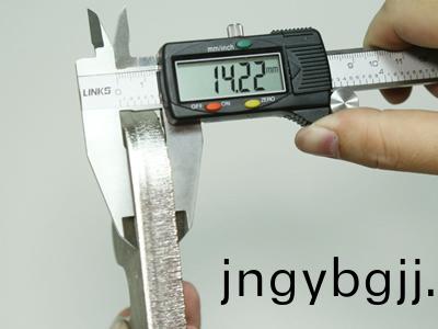 金屬(shu)闆(ban)光纖激光切割(ge)樣品測量